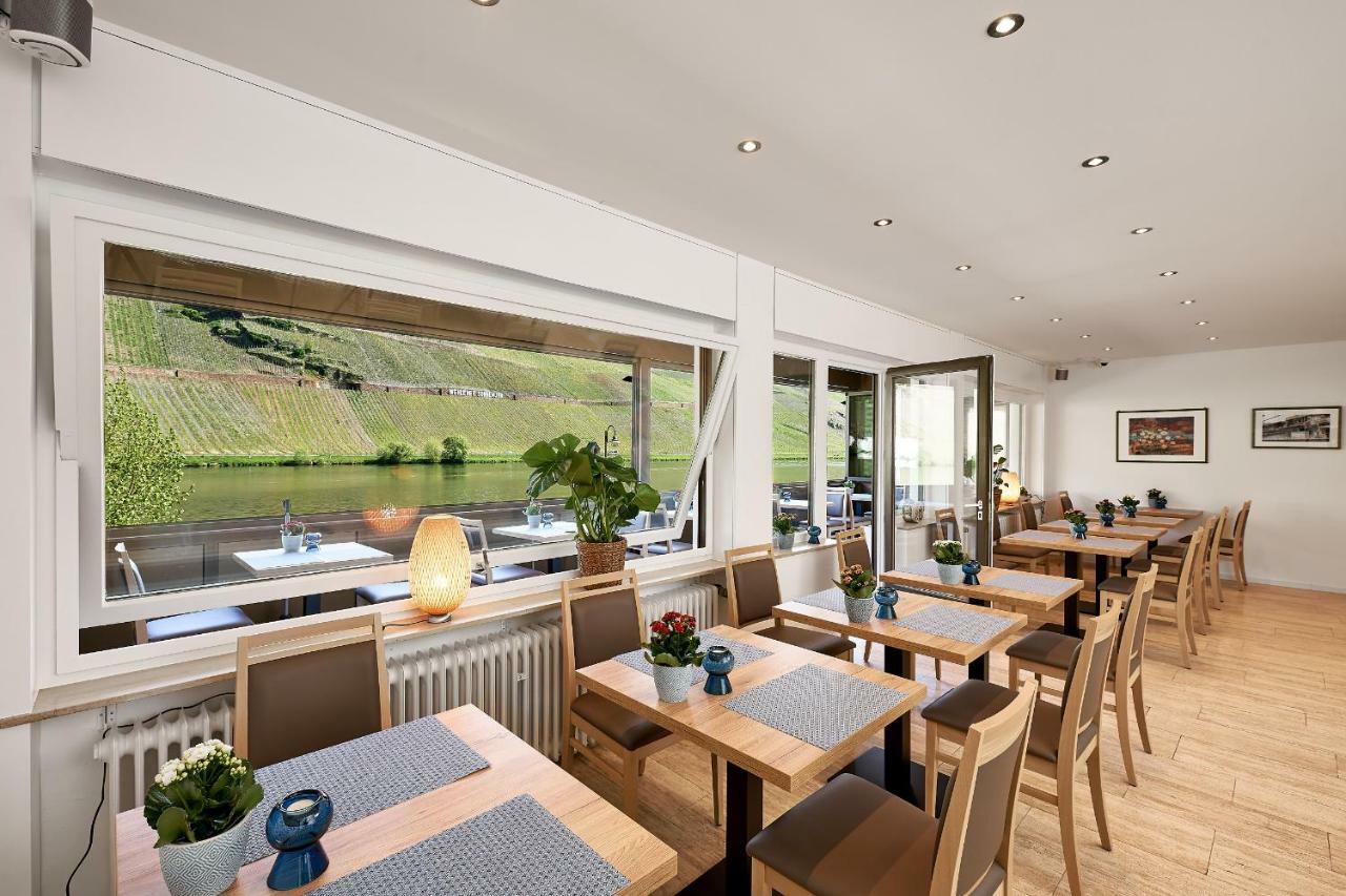 Bed & Breakfast Sonnenuhr 3*